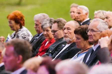 Župan Matej Slapar ob dnevu državnosti »Ko narod stoji odločno, z vero v svoje vrednote in pravice, postane nepremagljiv.«  (45)